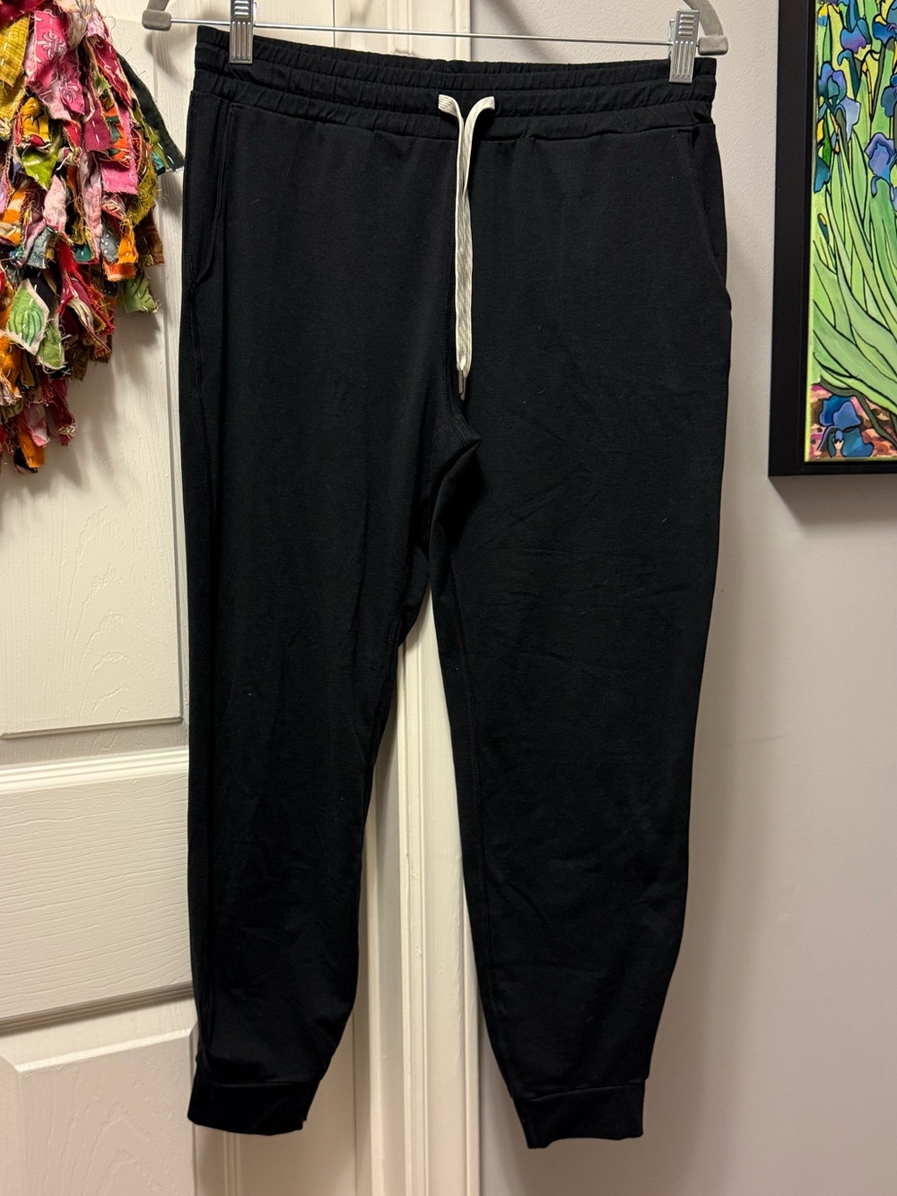 Vuori Women's Charcoal Jogger Pants - Comfortable Everyday Fit - Picture 6 of 12